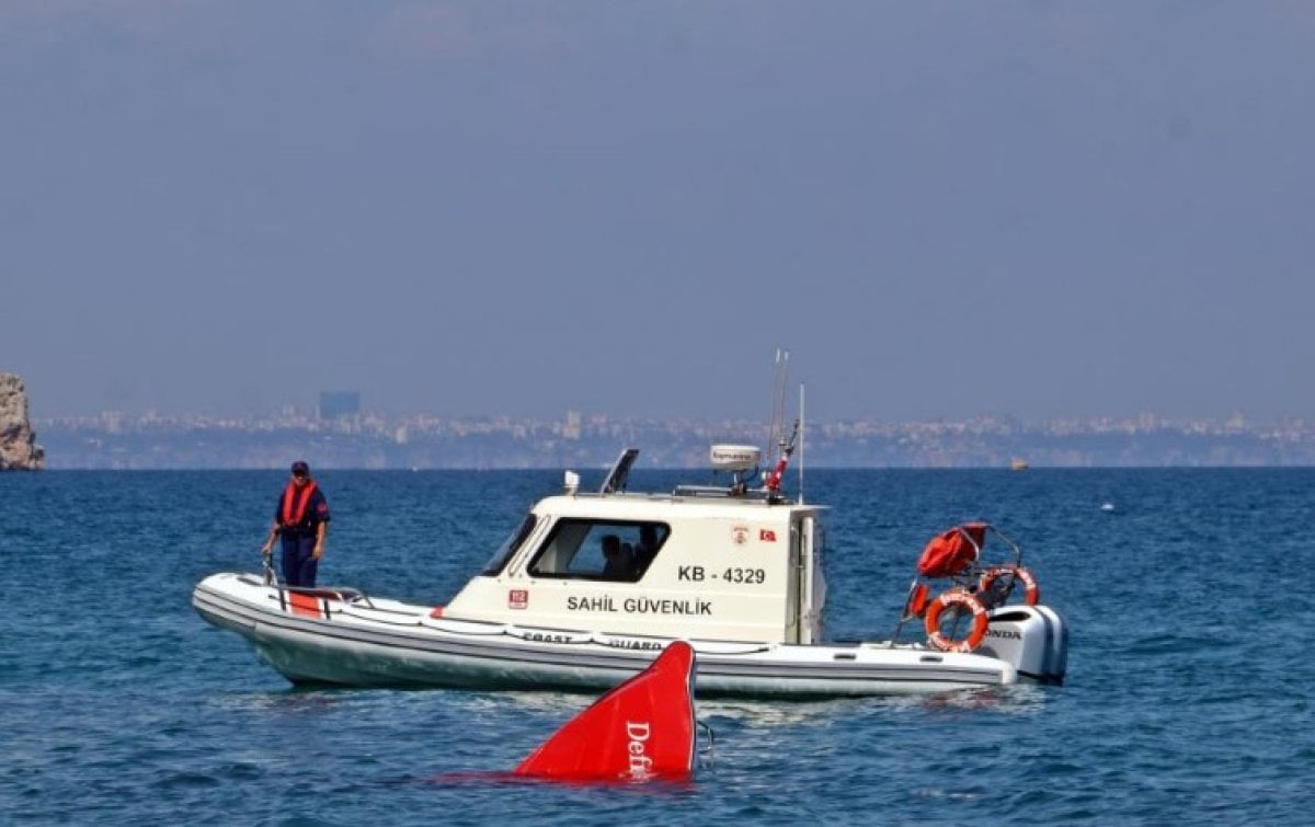 Antalya da batan sürat teknesine tatilcilerden yoğun ilgi #5