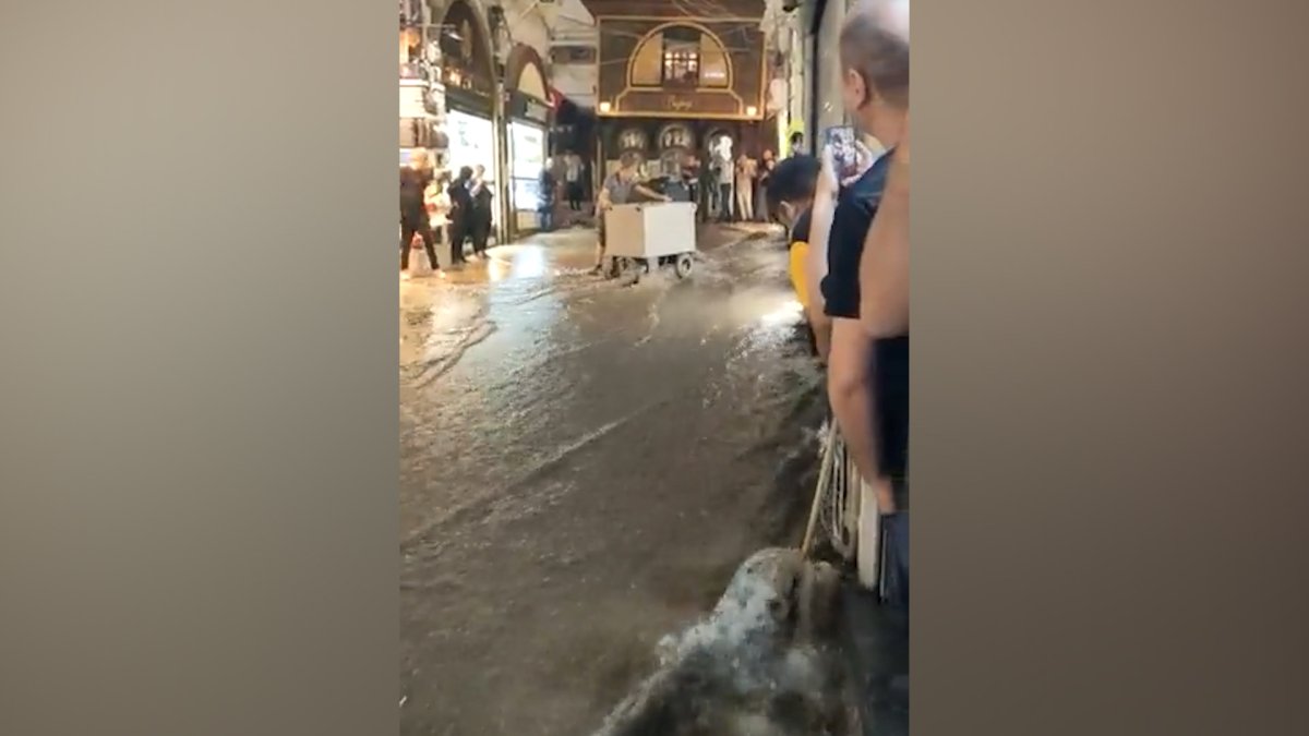 İstanbul genelinde şiddetli yağmur etkili oluyor #8