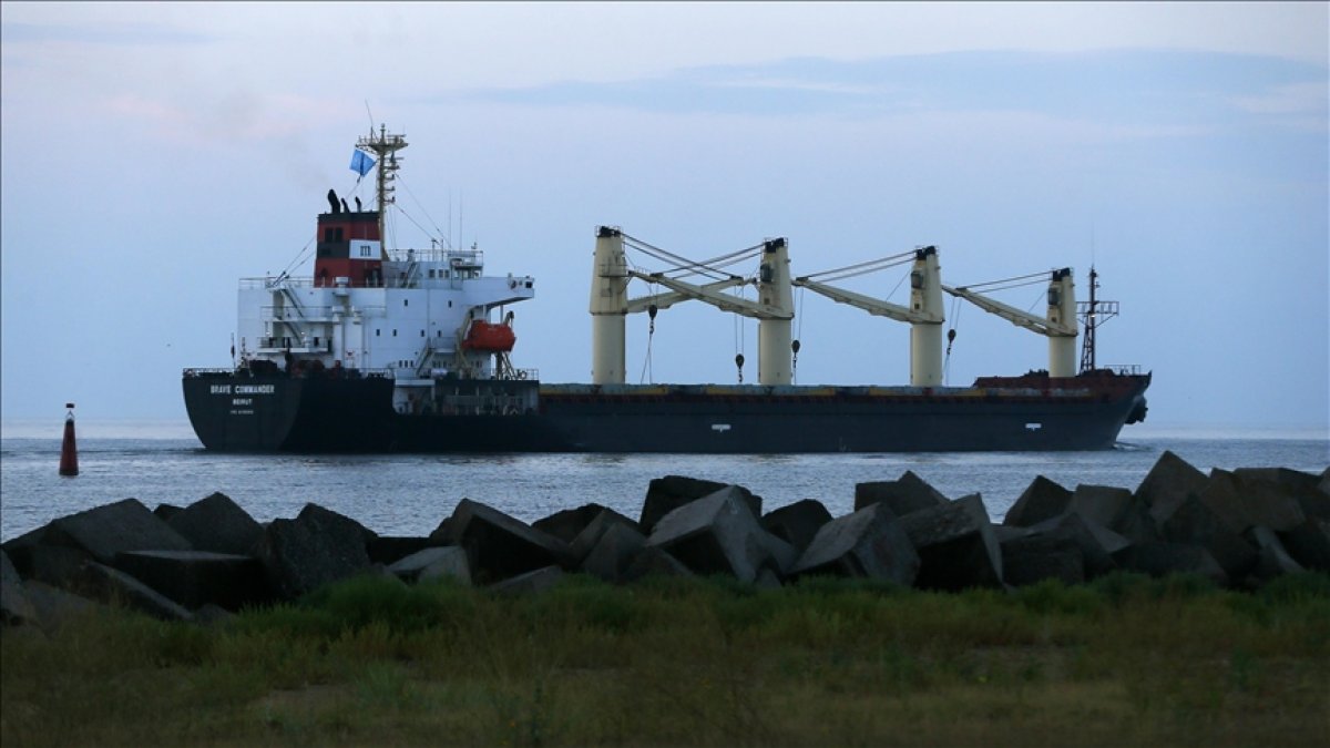 Ukrayna limanlarından 4 gemi daha hareket etti #2