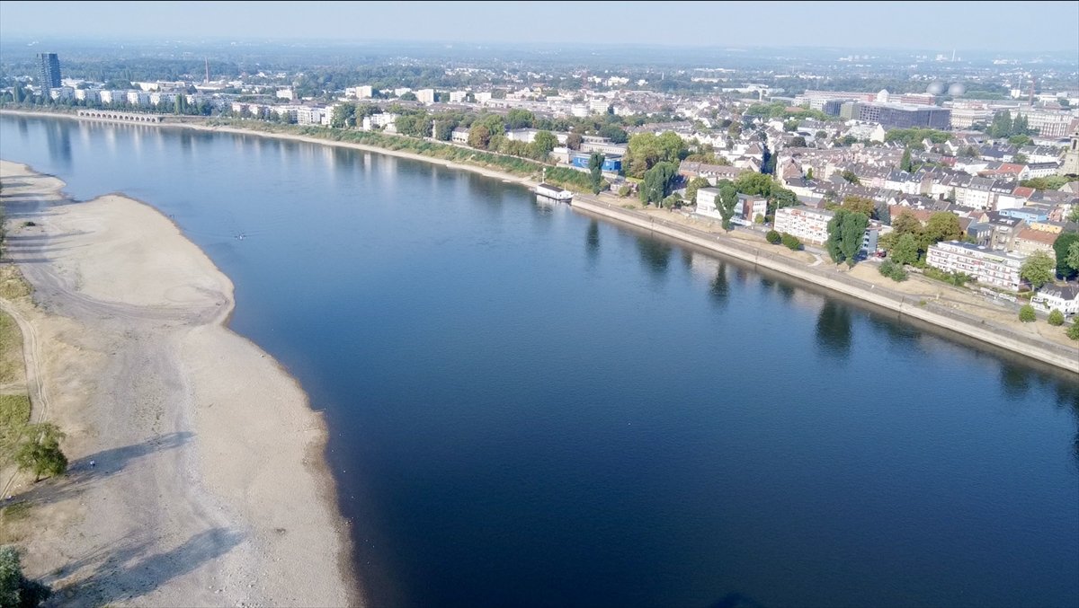 Drying rivers critical to Germany #2