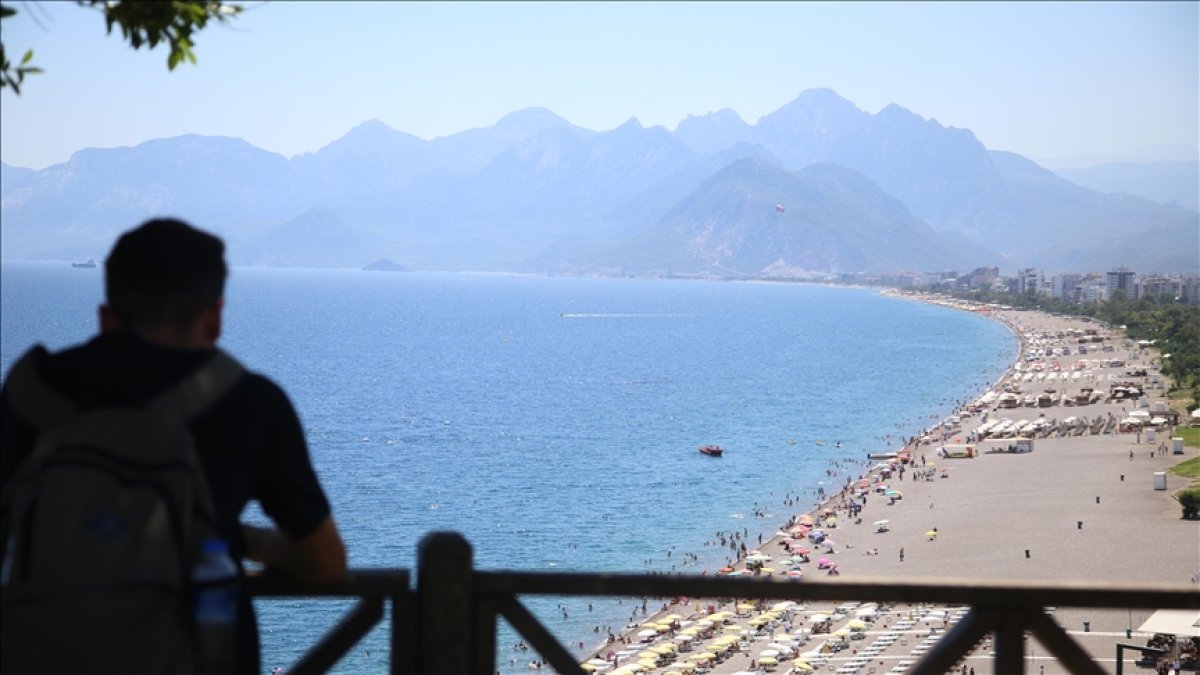 Antalya ya gelen yabancı turist sayısı 8 milyonu aştı #1