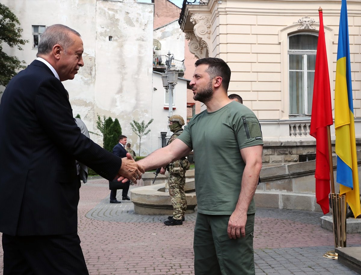 Cumhurbaşkanı Erdoğan, mevkidaşı Zelensky ile buluştu #1
