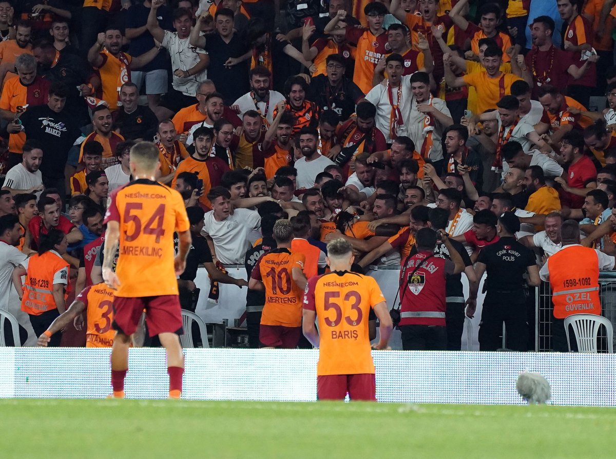 Galatasaray, Ümraniyespor u tek golle mağlup etti #6
