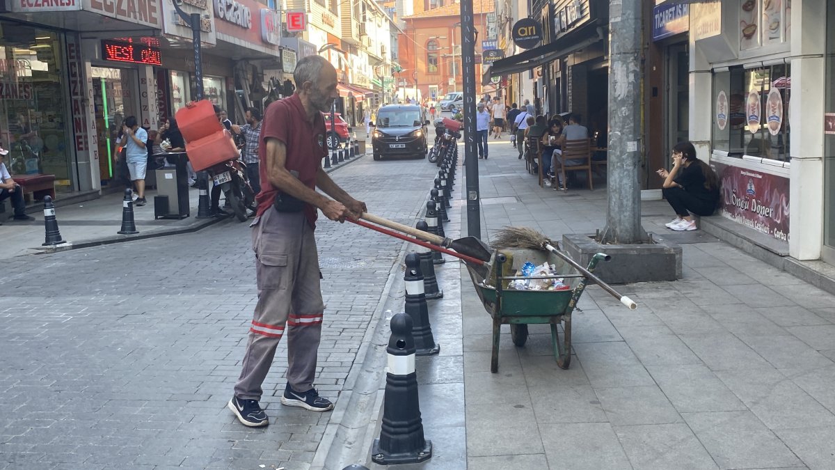 Zonguldak ta temizlik işçisinden örnek davranış #3