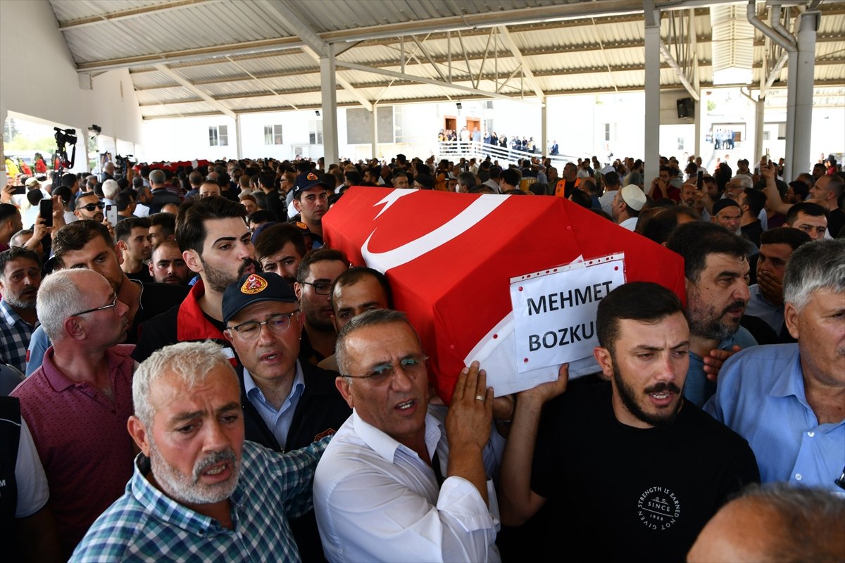 Gaziantep teki kazada hayatını kaybedenler son yolculuğuna uğurlandı #32