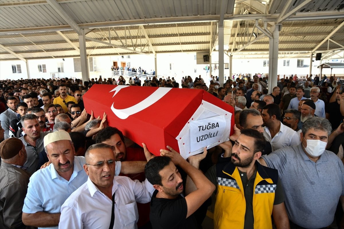 Gaziantep teki kazada hayatını kaybedenler son yolculuğuna uğurlandı #33