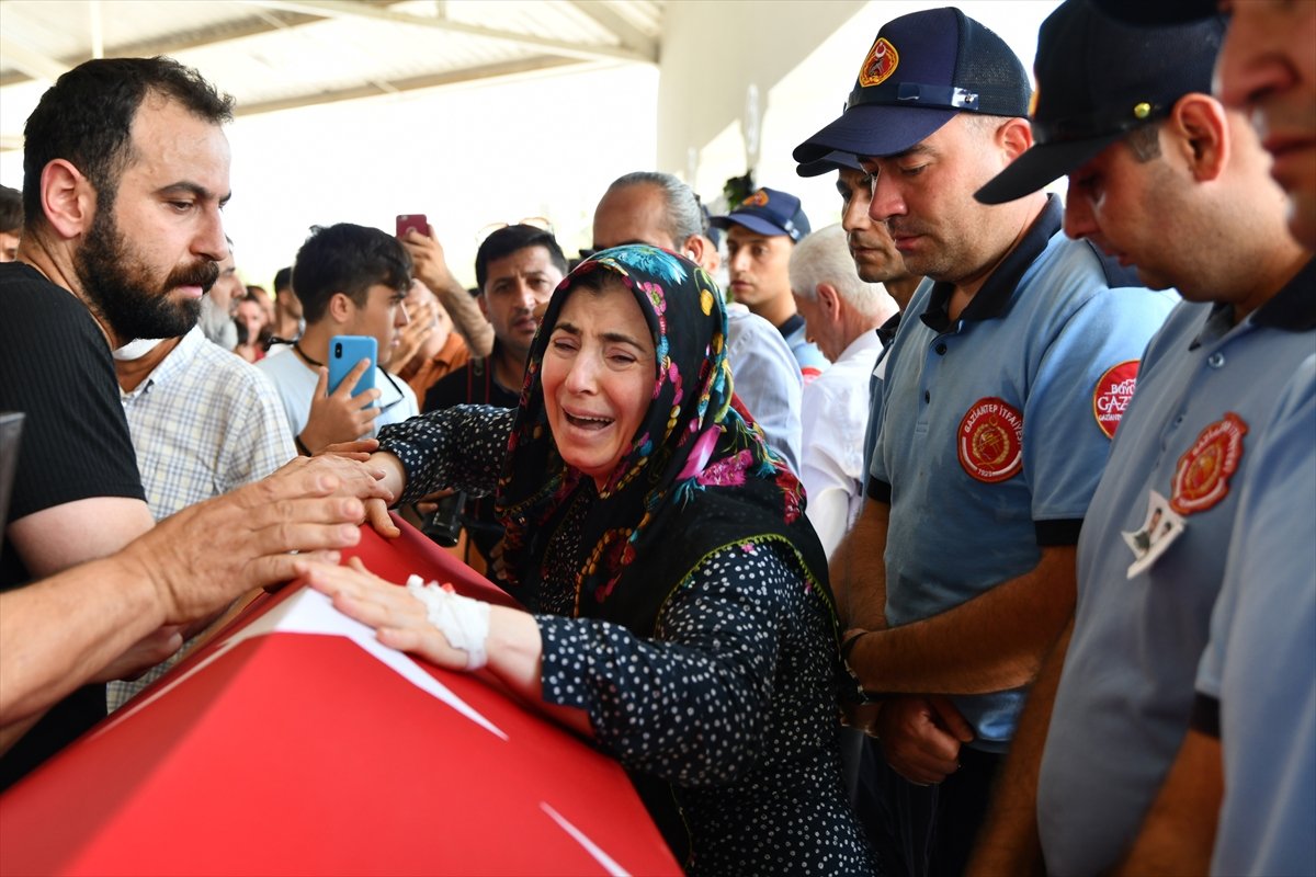 Gaziantep teki kazada hayatını kaybedenler son yolculuğuna uğurlandı #39