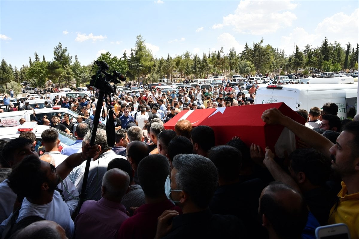 Gaziantep teki kazada hayatını kaybedenler son yolculuğuna uğurlandı #34