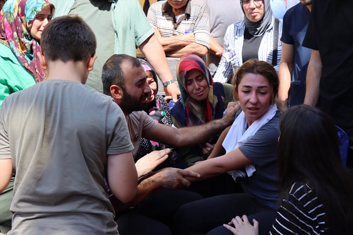 Gaziantep teki kazada hayatını kaybedenler son yolculuğuna uğurlandı #27
