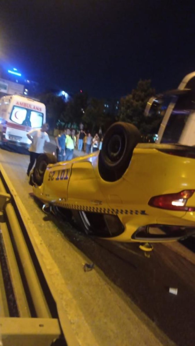 Esenler’de alkollü taksi şoförü kaza yaparak takla attı #2