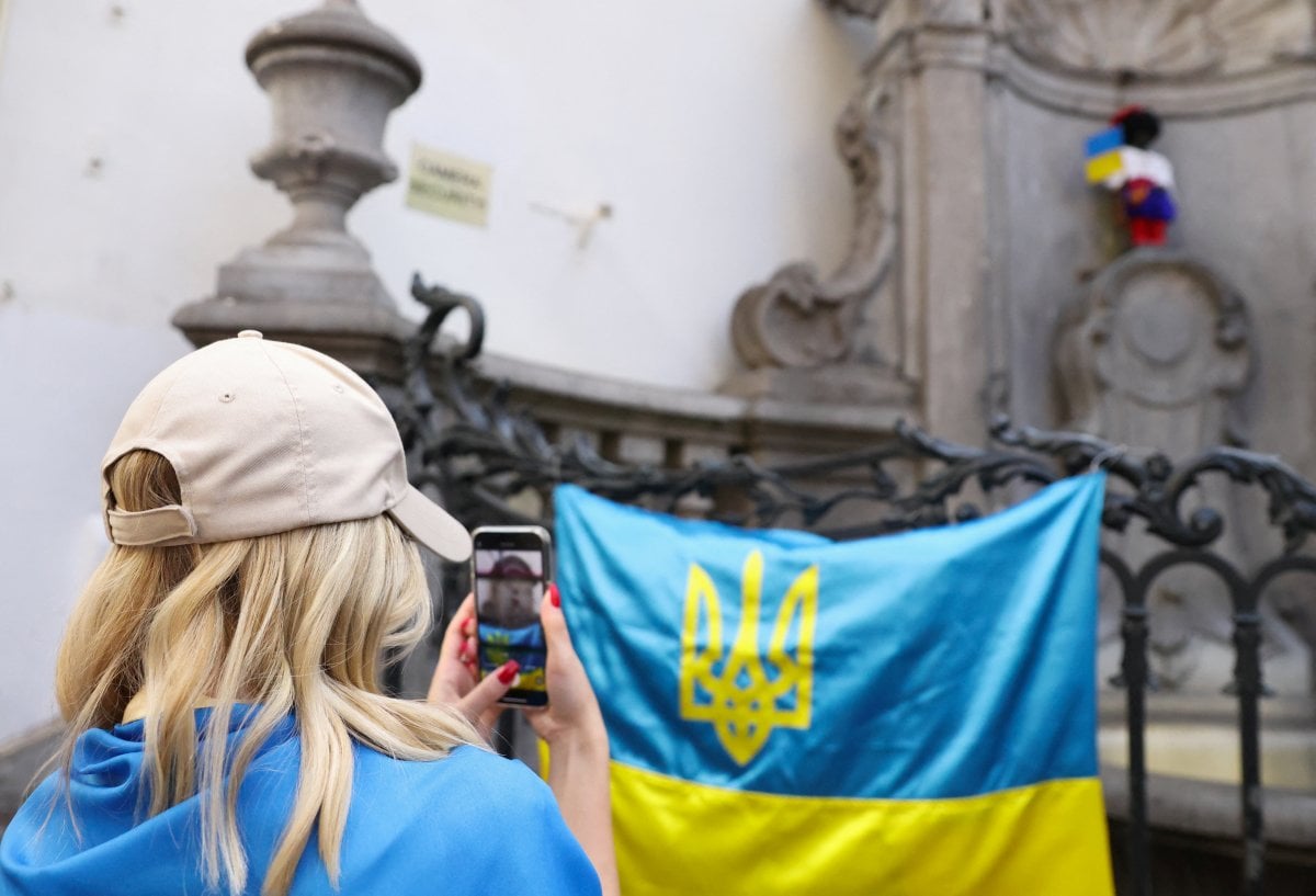 30-meter Ukrainian flag unfurled in Brussels #7