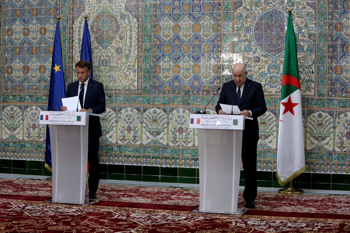 Emmanuel Macron, Cezayir de Abdülmecid Tebbun ile görüştü #1