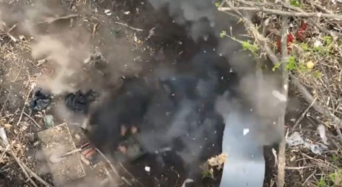 Ukrainian UAV dropped bomb on sleeping Russian soldier #2