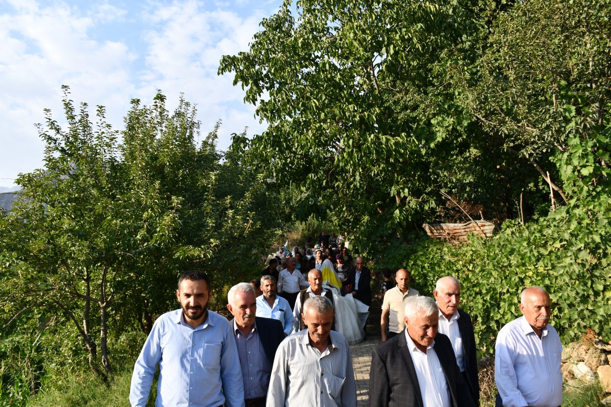Şırnak ta 100 yıldır damda gelin karşılanıyor #8