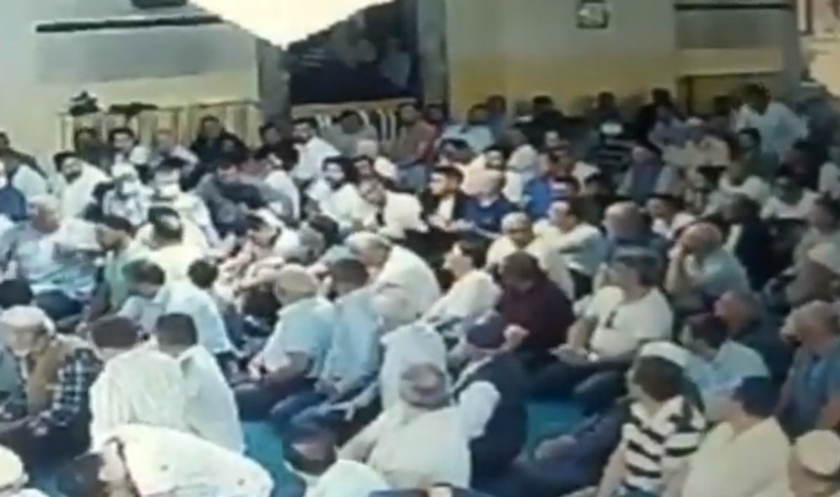 Ümit Özdağ’ın camideki provokasyonu güvenlik kamerasında #2