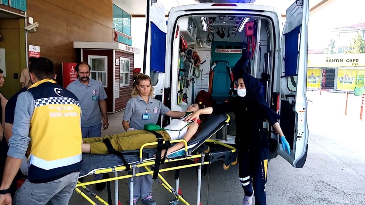 Bursa da tur otobüsü kazası: Ölü ve yaralılar var #7