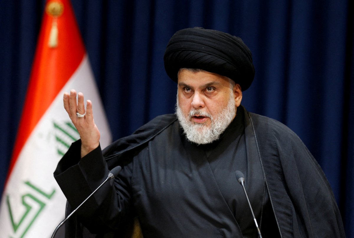 Supporters of Sadr entered the Presidency in Iraq #1