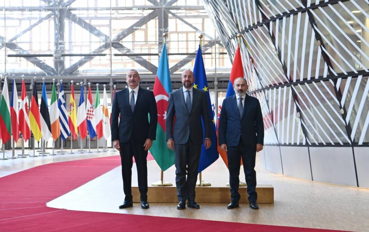 Triple summit #2 from Aliyev, Pashinyan and Michel