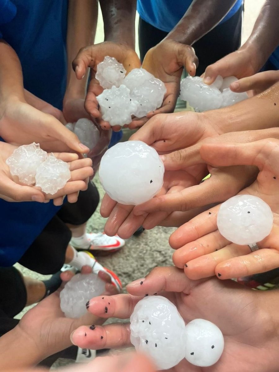 In Spain, hail the size of a tennis ball rained #2