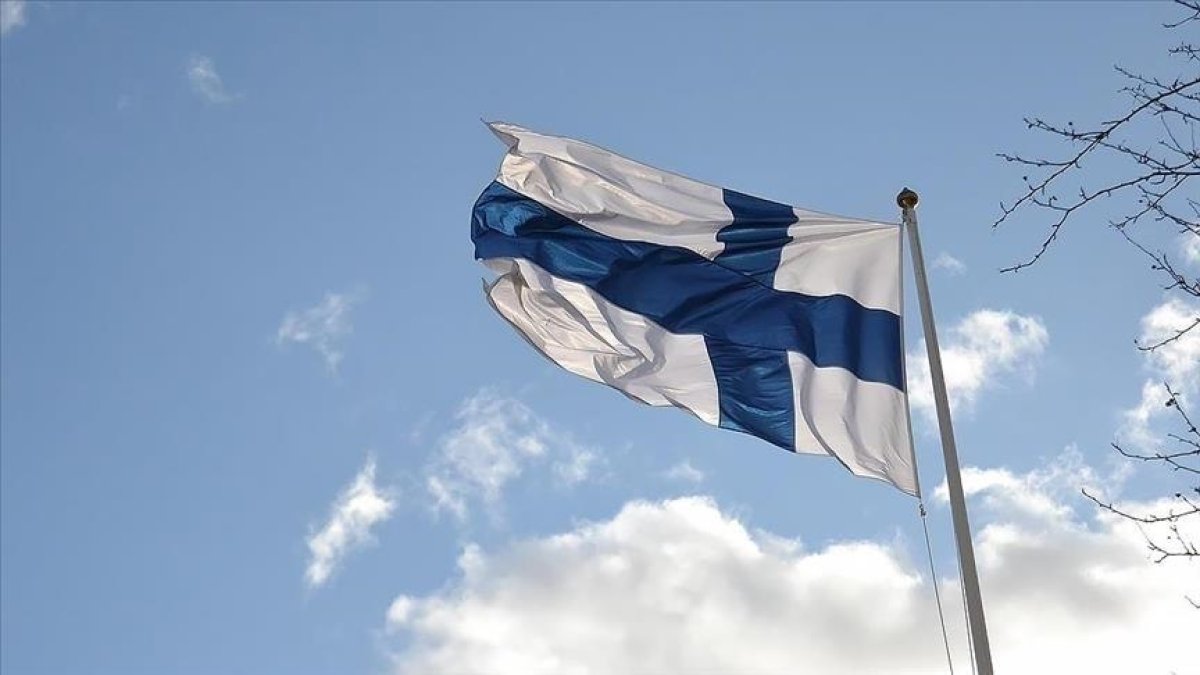 Finland will close the highway to traffic for the exercise of warplanes