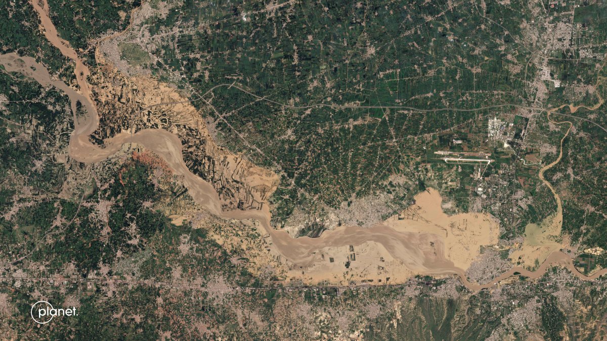 Satellite images showing the extent of the flooding in Pakistan #9