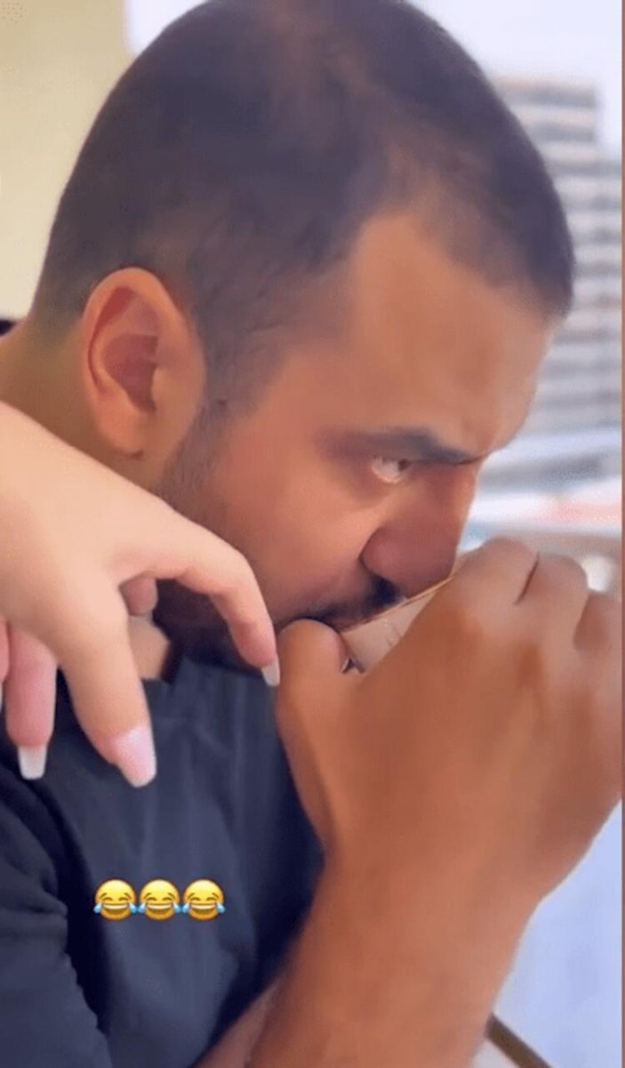 Damla Ersubaşı eski eşinin yanağından makas aldığı anları paylaştı #2