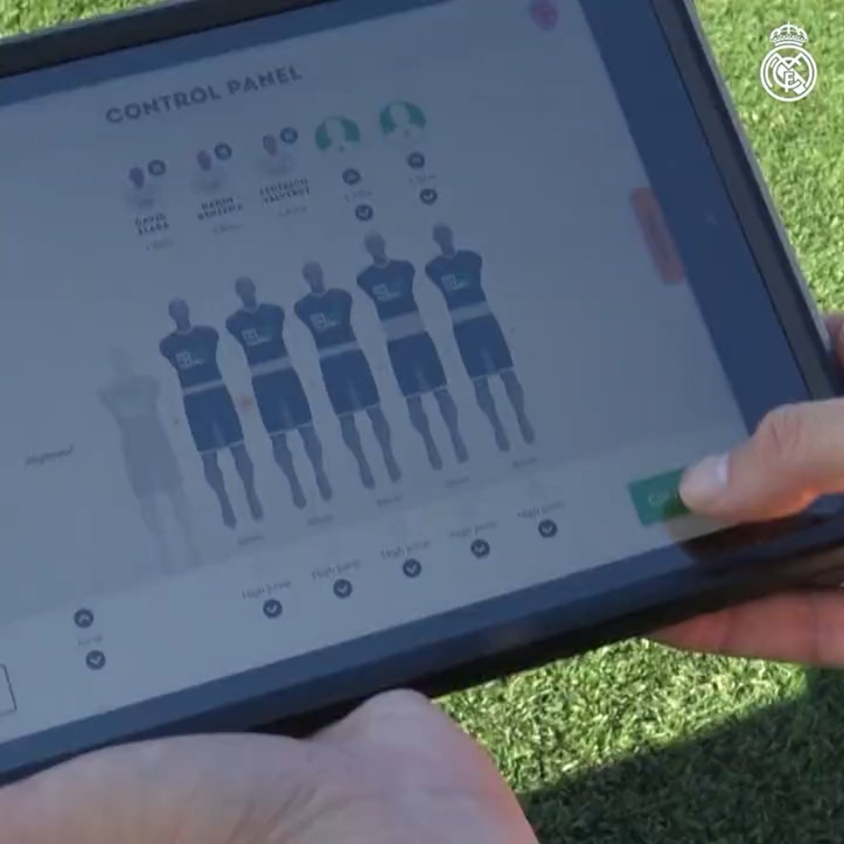 Real Madrid in robotlarla frikik çalışması #3