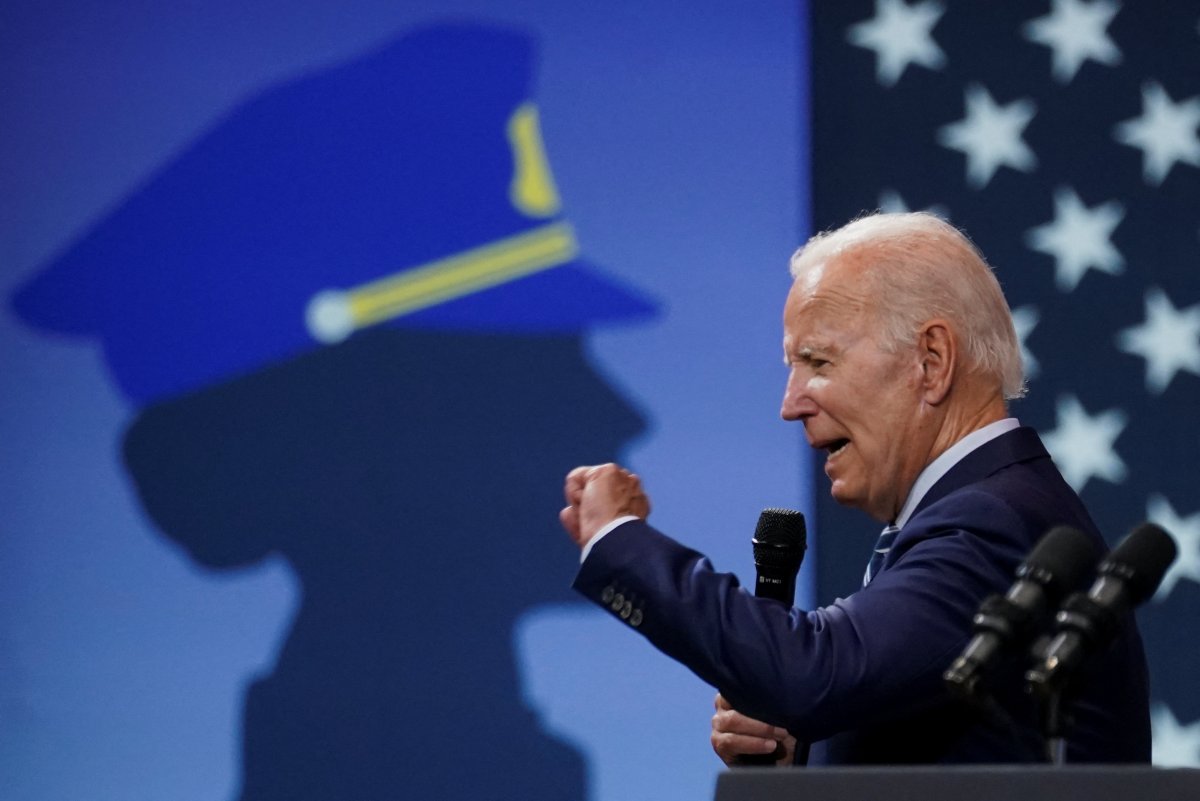 Biden: I will ban offensive weapons #4