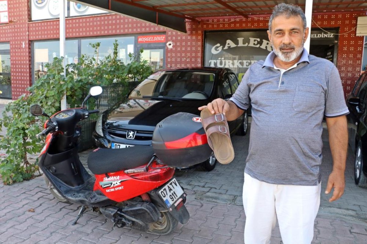 Antalya da motosikletini çalmaya çalışan hırsızın üzerine uçtu #1