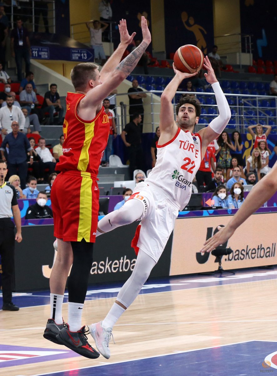 12 Dev Adam, EuroBasket e galibiyetle başladı #5