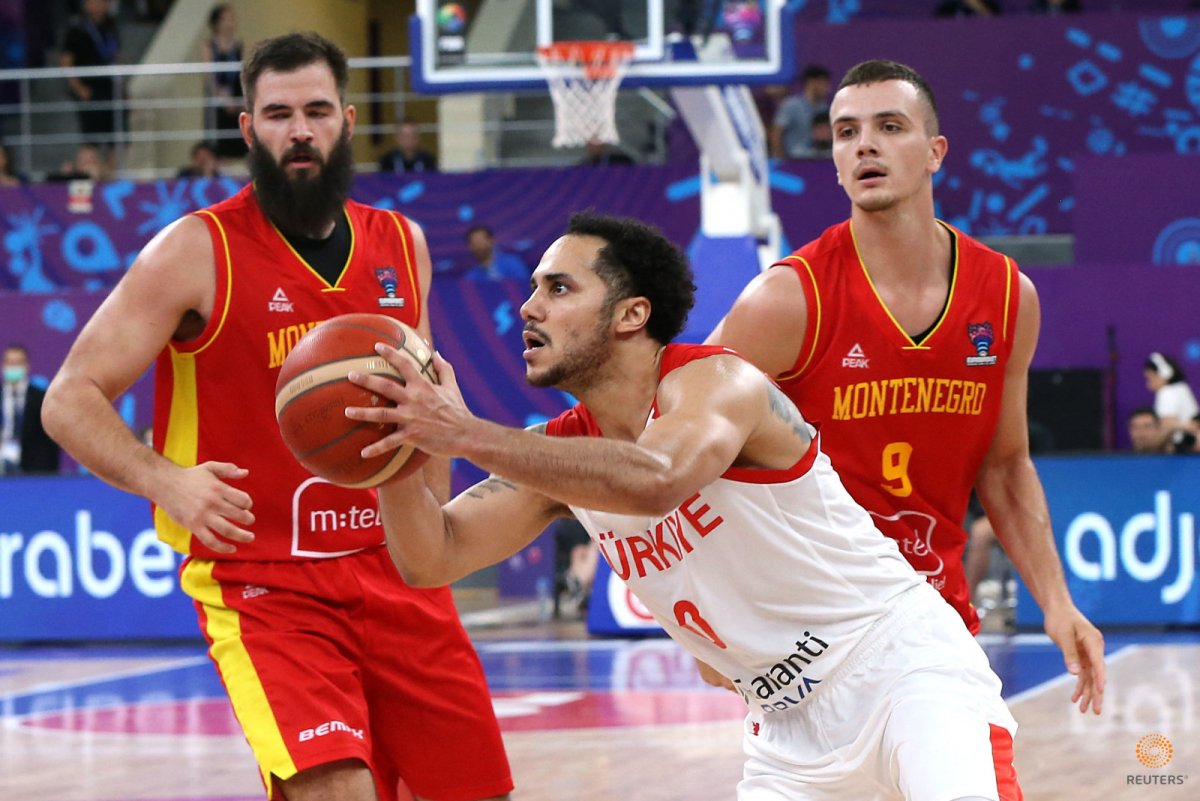 12 Dev Adam, EuroBasket e galibiyetle başladı #2