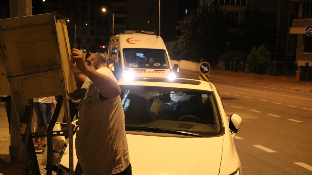 Edirne de alkolü sürücü, mahalleyi elektriksiz bıraktı #6