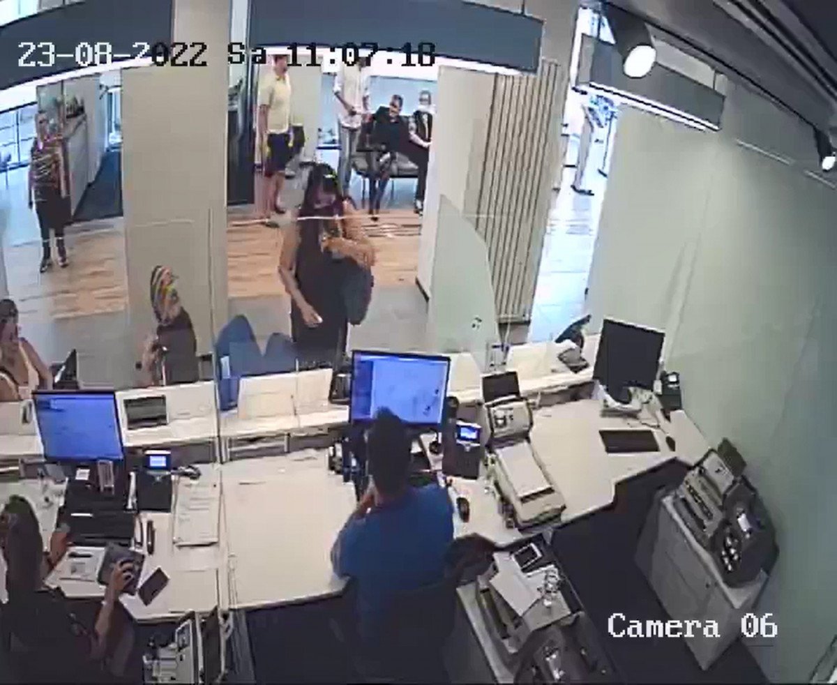 İstanbul da peruk takıp bir günde bankadan 500 bin lira çektiler #5