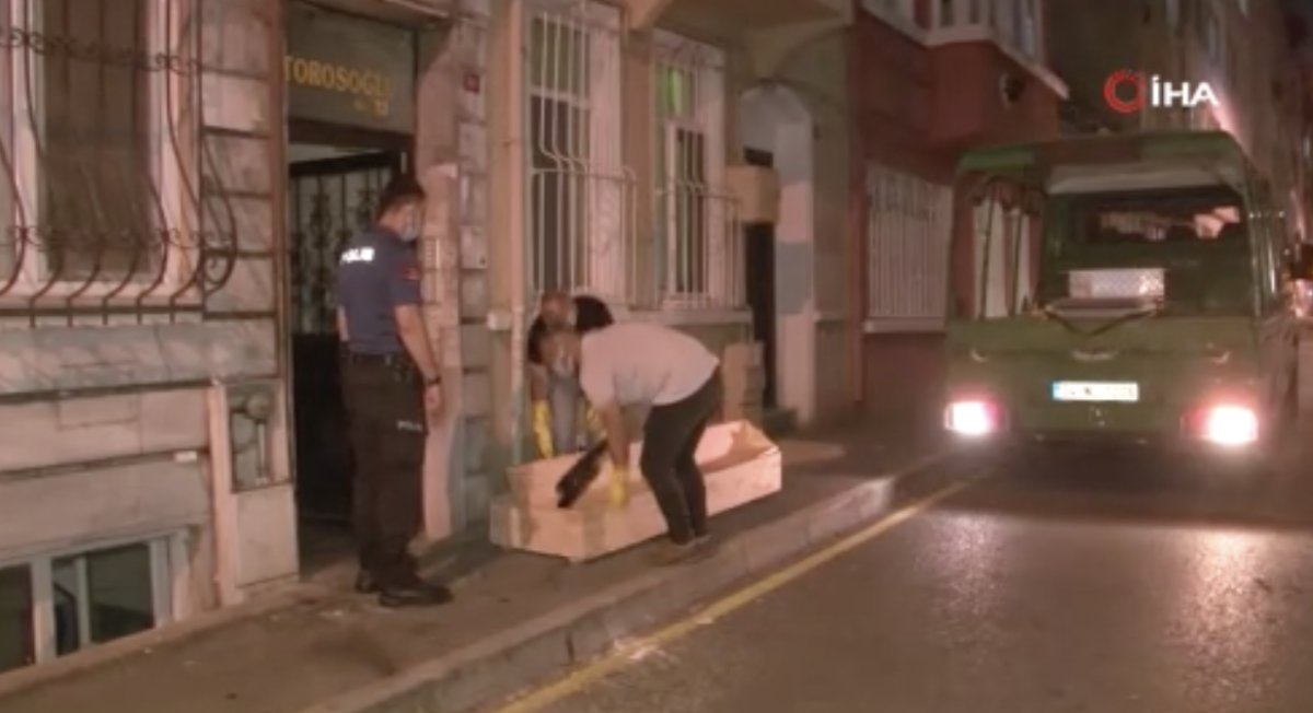 İstanbul da kardeş, ağabeyini öldürüp arkadaşını aradı #1