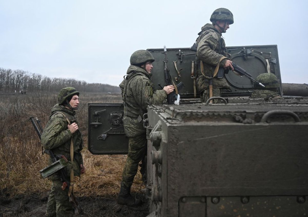 US intelligence: Russian army has a troop problem in Ukraine #1