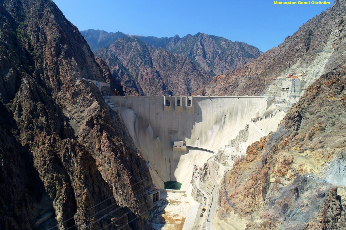 Yusufeli Barajı, sus tutması için ilçenin taşınmasını bekliyor #8