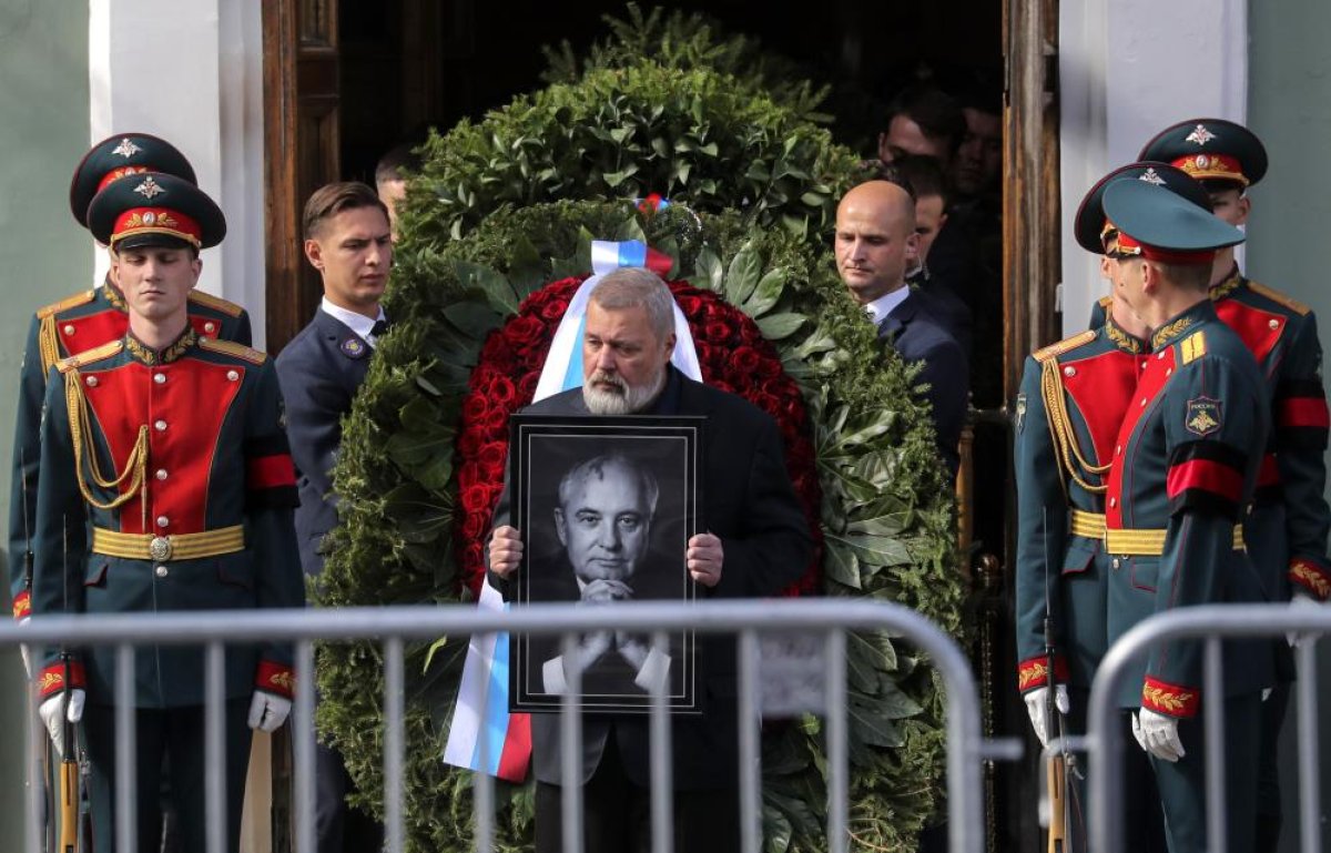 Mihail Gorbaçov son yolculuğuna uğurlandı #2