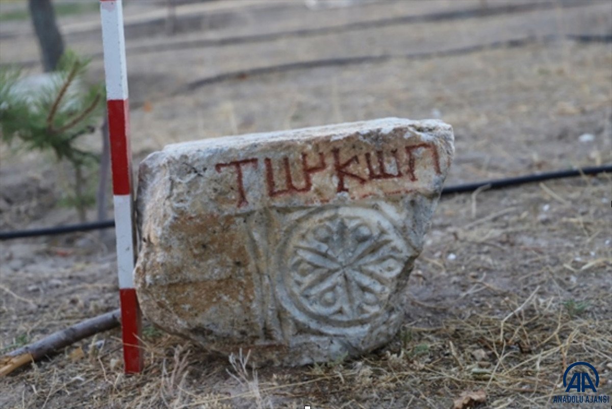 Konya daki antik kazıda 'Türk' ibaresi yer alan yazıt bulundu #1