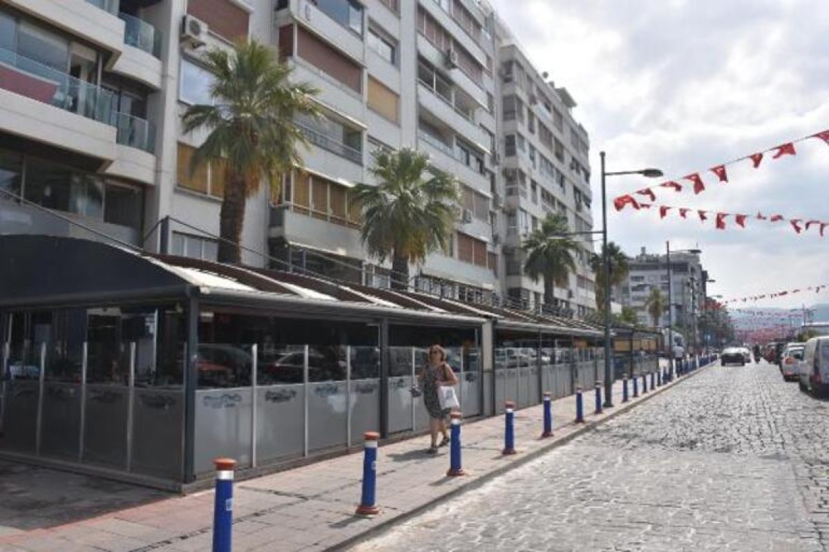 Balconies of houses were rented for $500 for Tarkan concert in Izmir #3