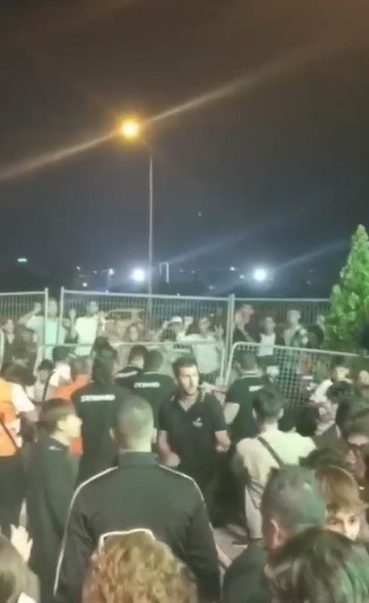 konser-kavga_7171.jpg