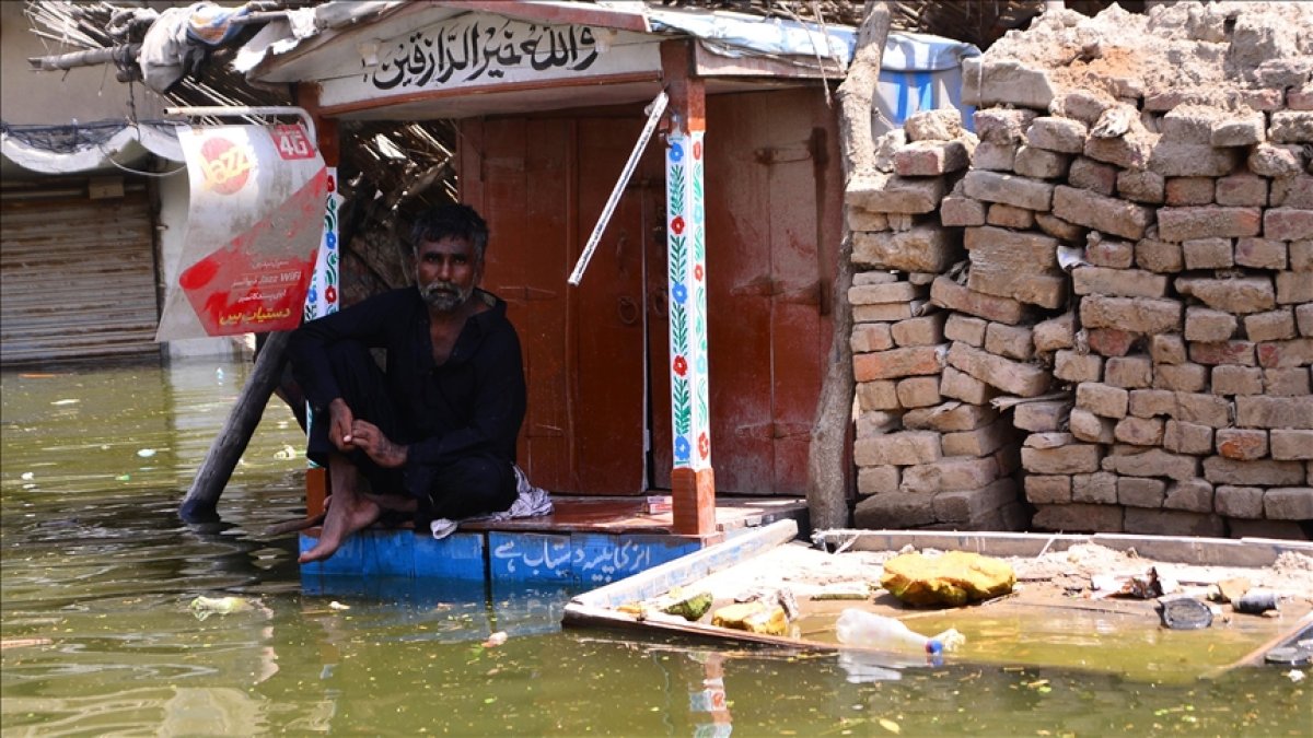 Pakistan daki sel felaketinde ölü sayısı 1355 e çıktı #3