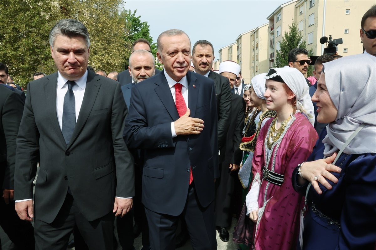 Cumhurbaşkanı Erdoğan, Balkan turu sonrası gazetecilere konuştu #4