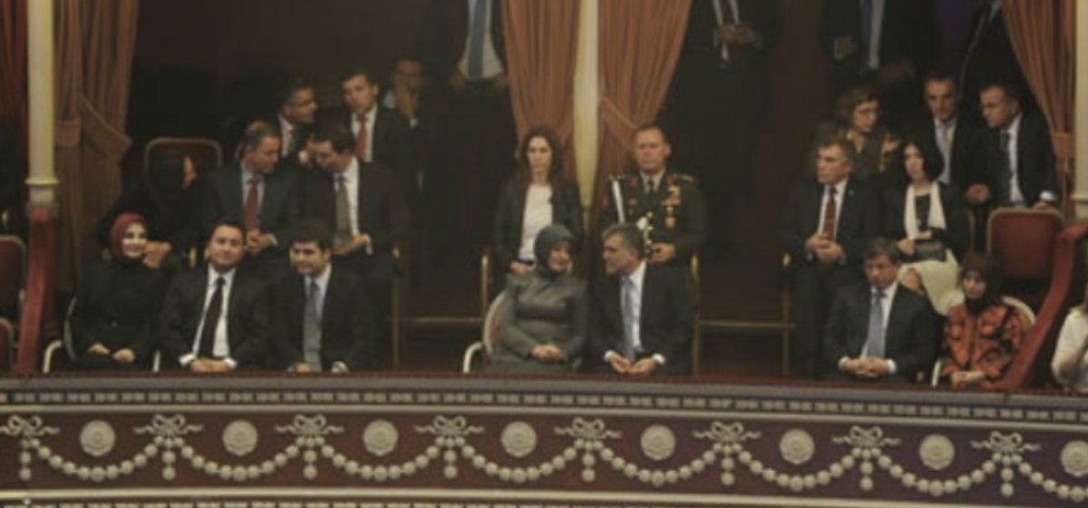 Kraliçe Elizabeth in özel konukları: Gül, Babacan ve Davutoğlu #2