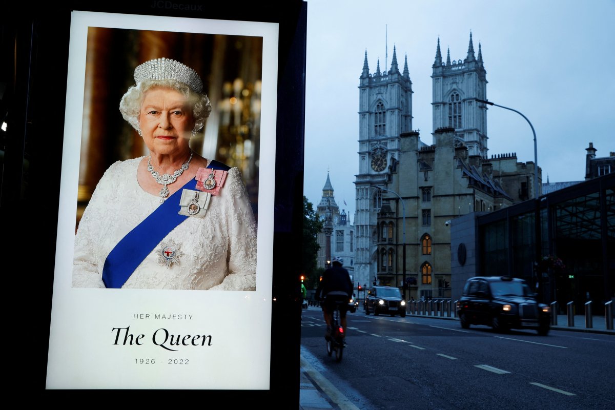 Kraliçe Elizabeth in ölümü, İngilizleri gözyaşlarına boğdu #9
