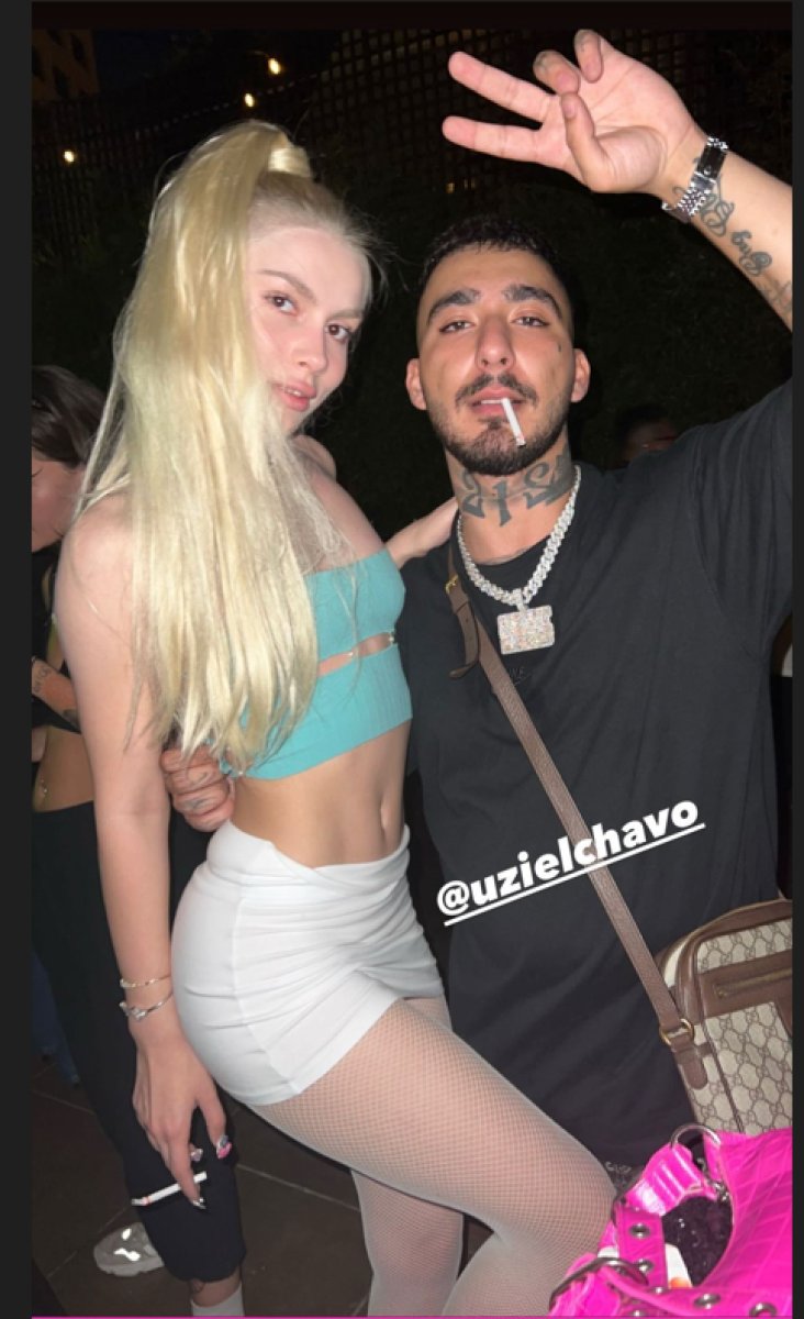 Aleyna Tilki, Uzi yi yalnız bırakmadı #1