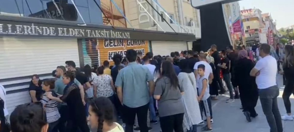 The special discount for the opening of the store in Ankara caused a stampede #1