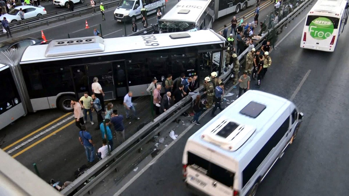 Metrobüs kazasında yaralanan yolcu: İBB yi sabote ediyorlar #4