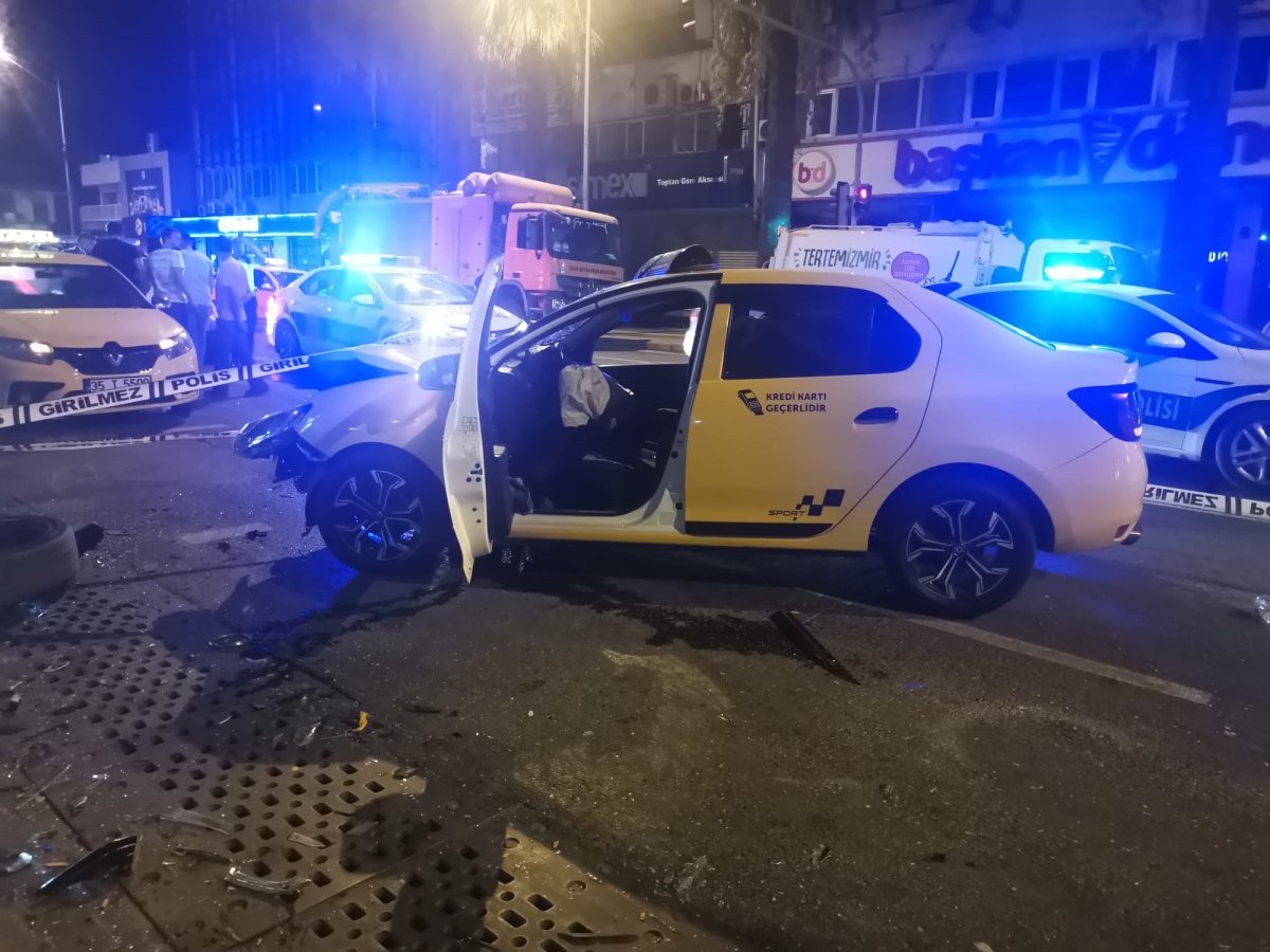 İzmir de kağıt toplayıcısına taksi çarptı: 1 ölü, 1 yaralı #5