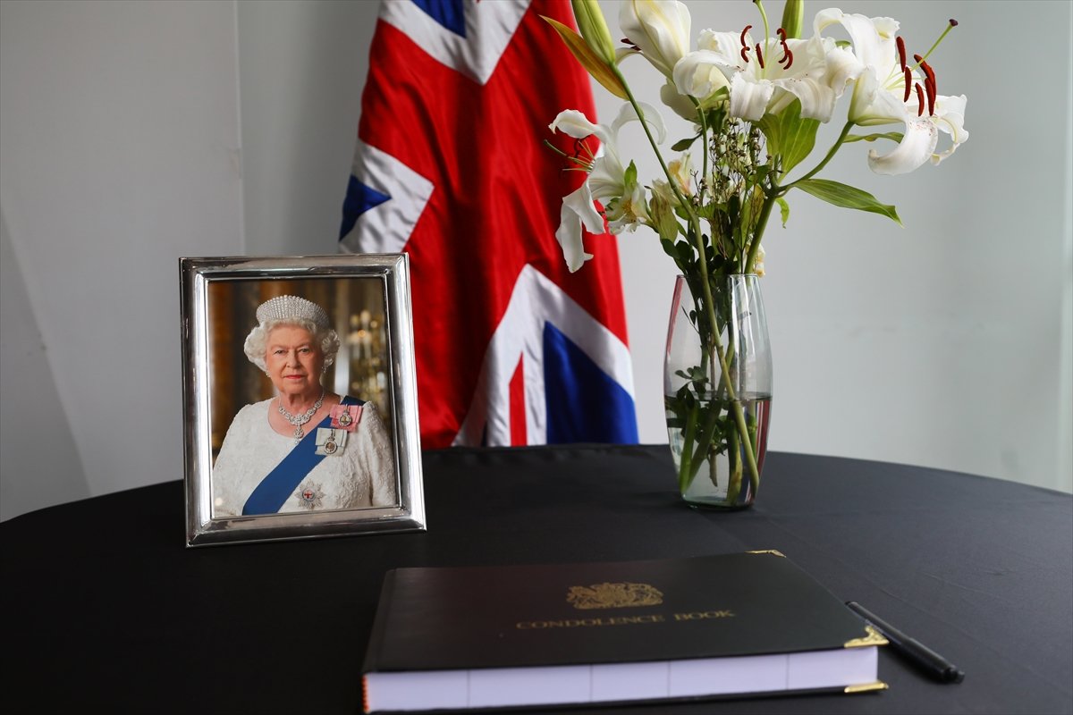 İngiltere Elizabeth in cenaze töreninin maliyetini konuşuyor #6