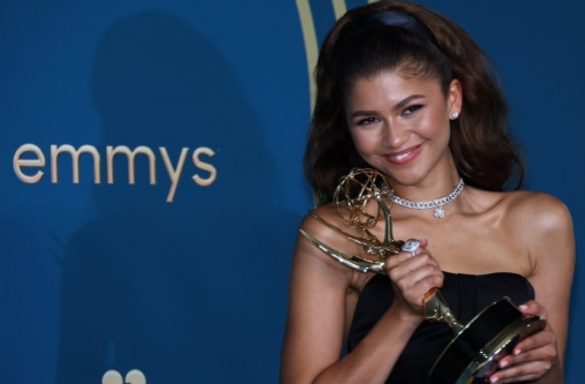 74 üncü Emmy Ödülleri sahiplerini buldu #1